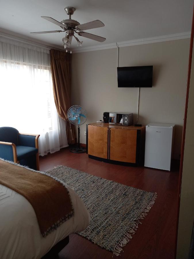 Troas Boutique Hotel Vanderbijlpark Eksteriør billede